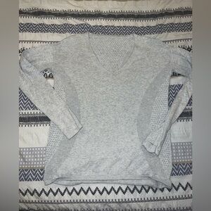 lululemon women long sleeve cotton blend gray V‎ Neck sweater